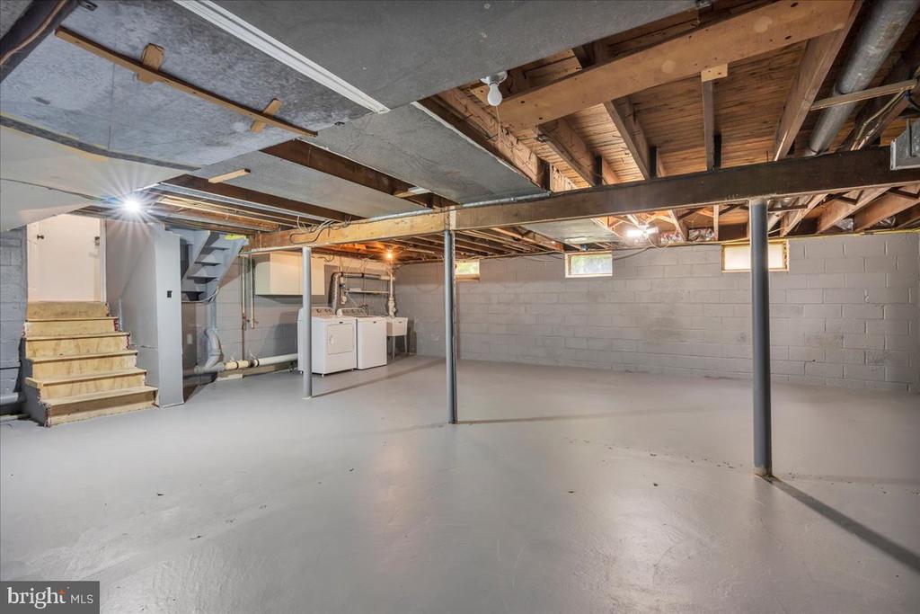 301 DEVON ROAD