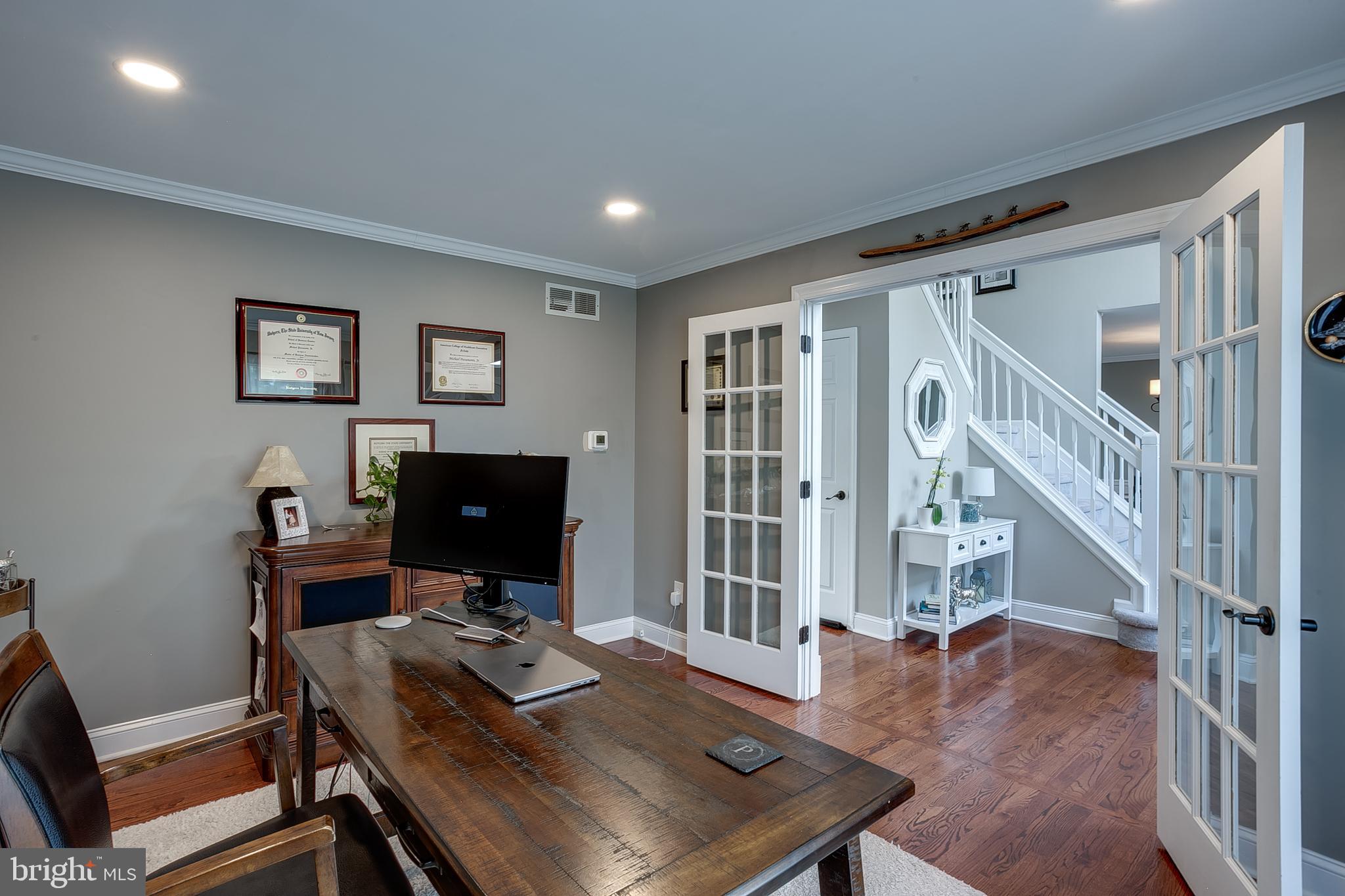 19 Annapolis Dr