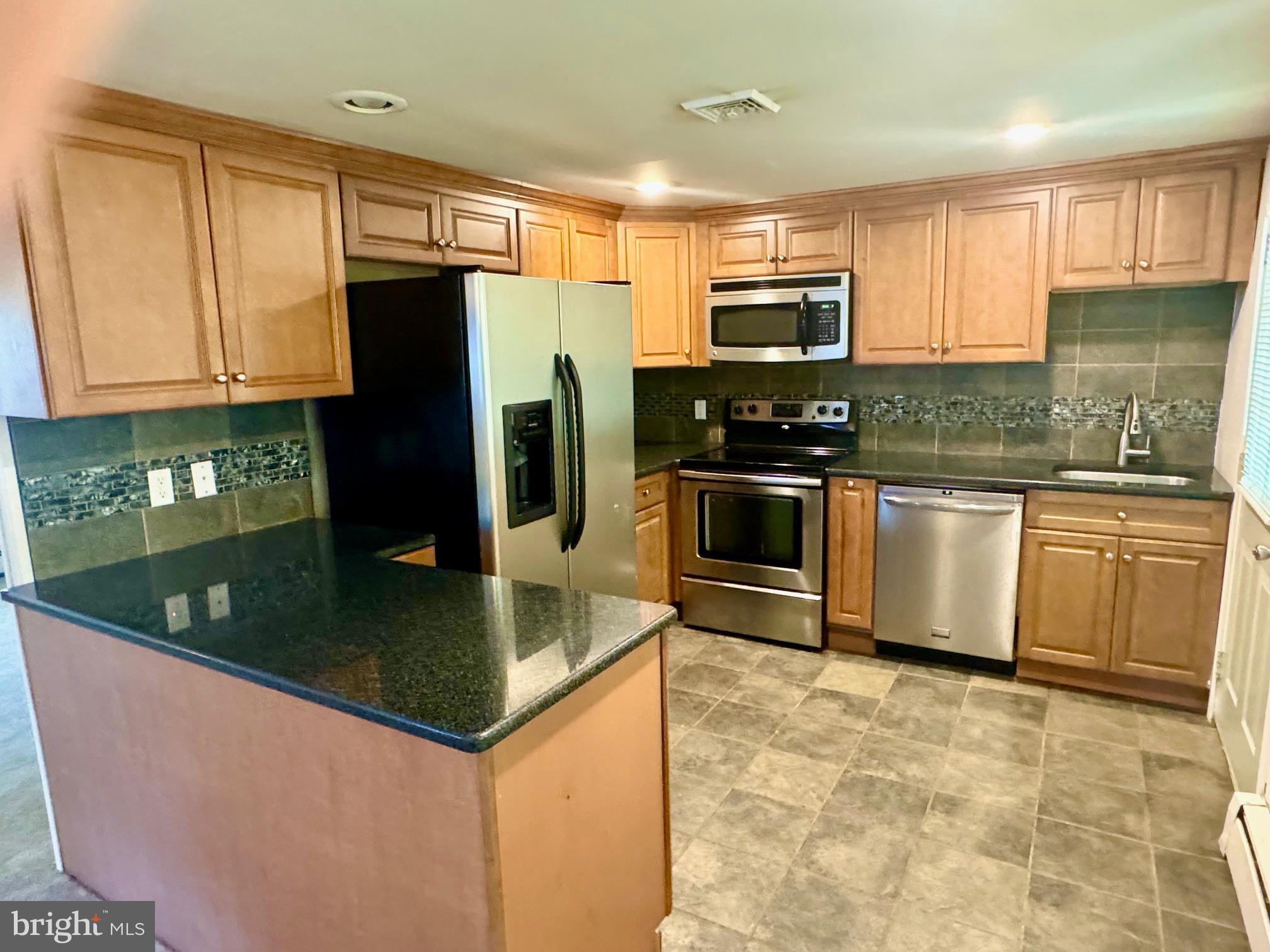 313 ALGONQUIN TRAIL