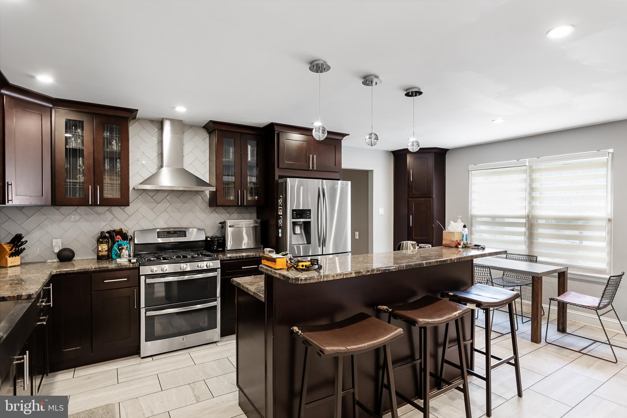 25 Coventry Circle W