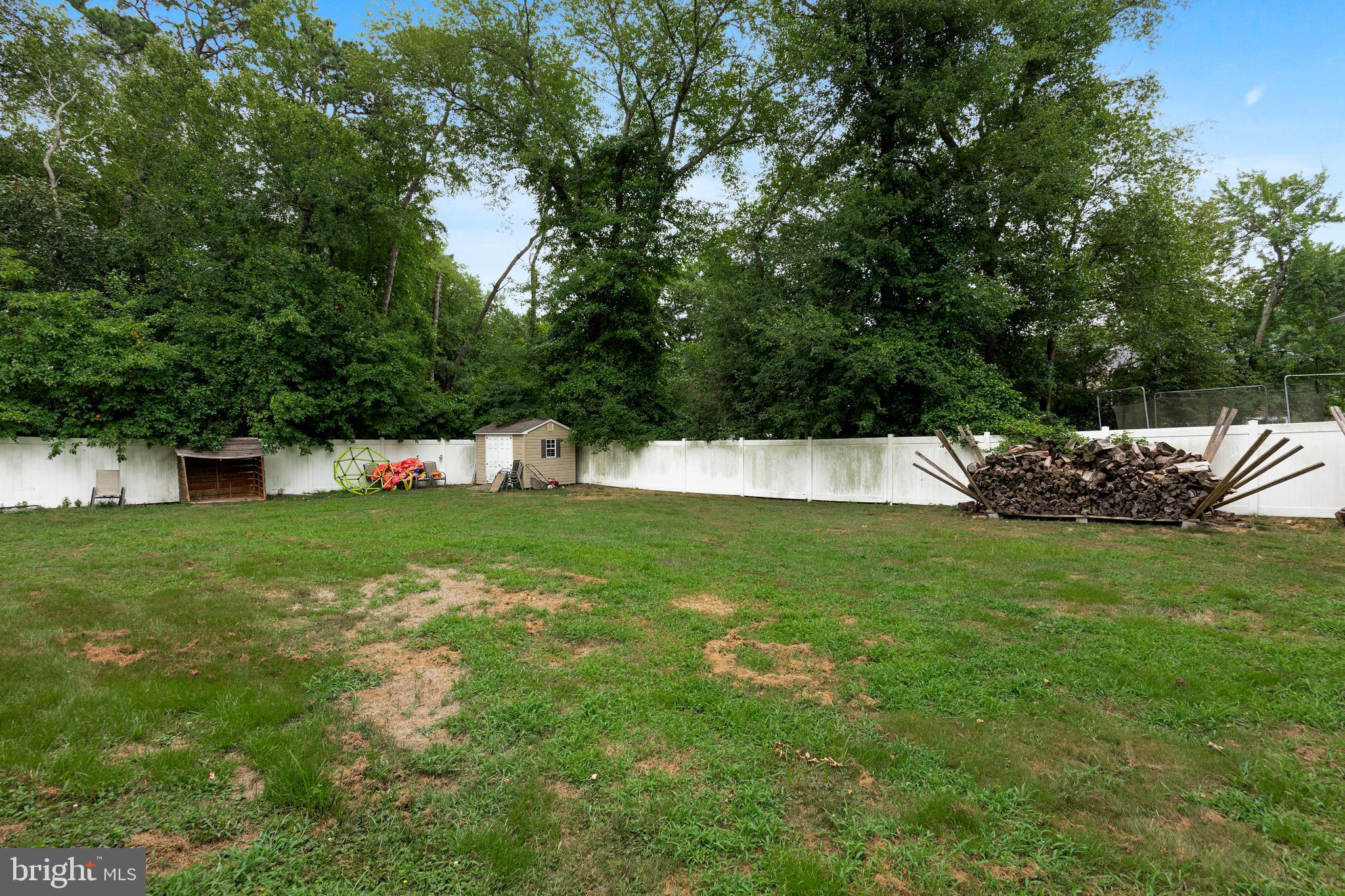 25 Coventry Circle W