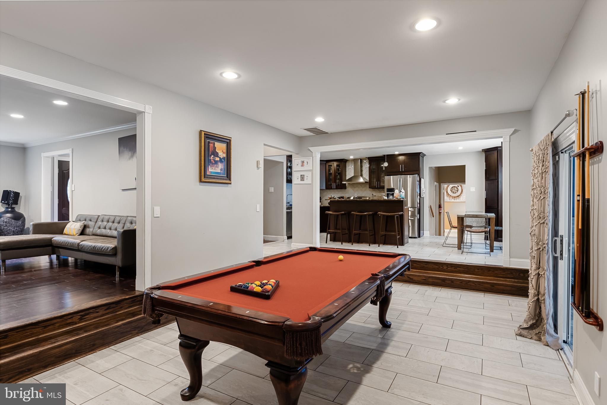 25 Coventry Circle W