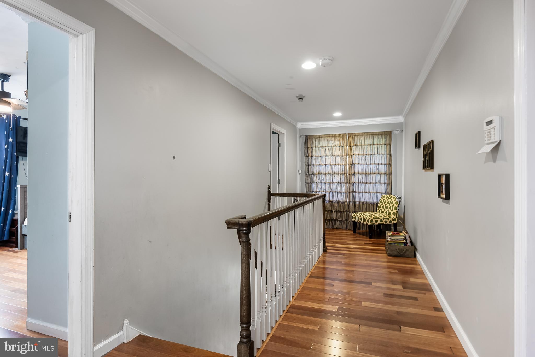 25 Coventry Circle W