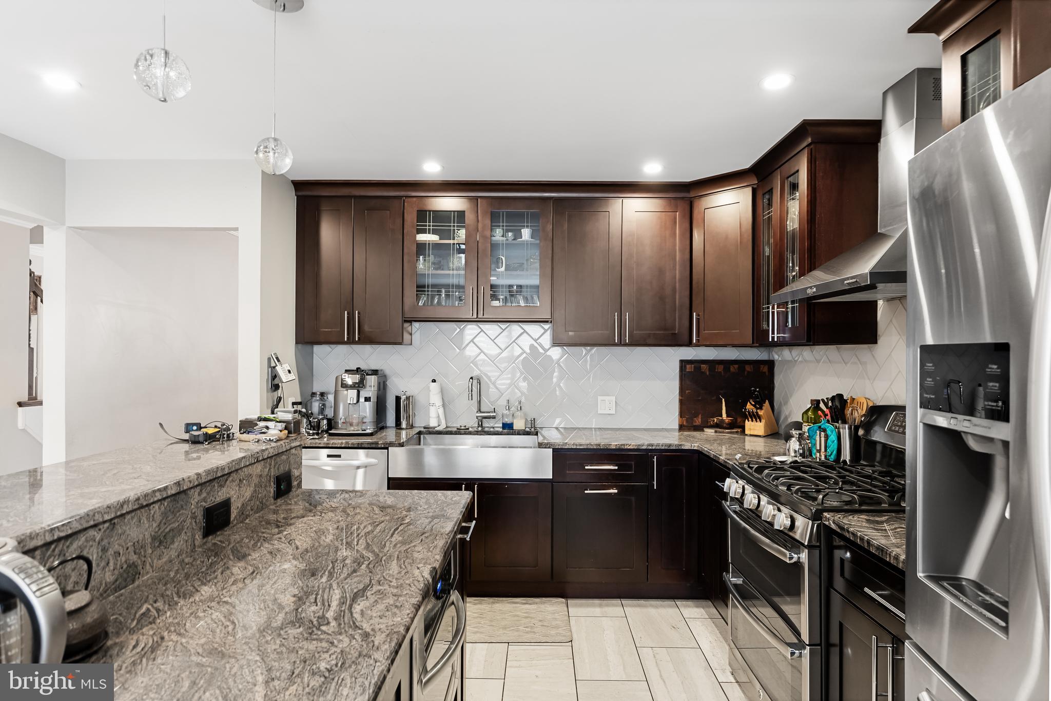 25 Coventry Circle W