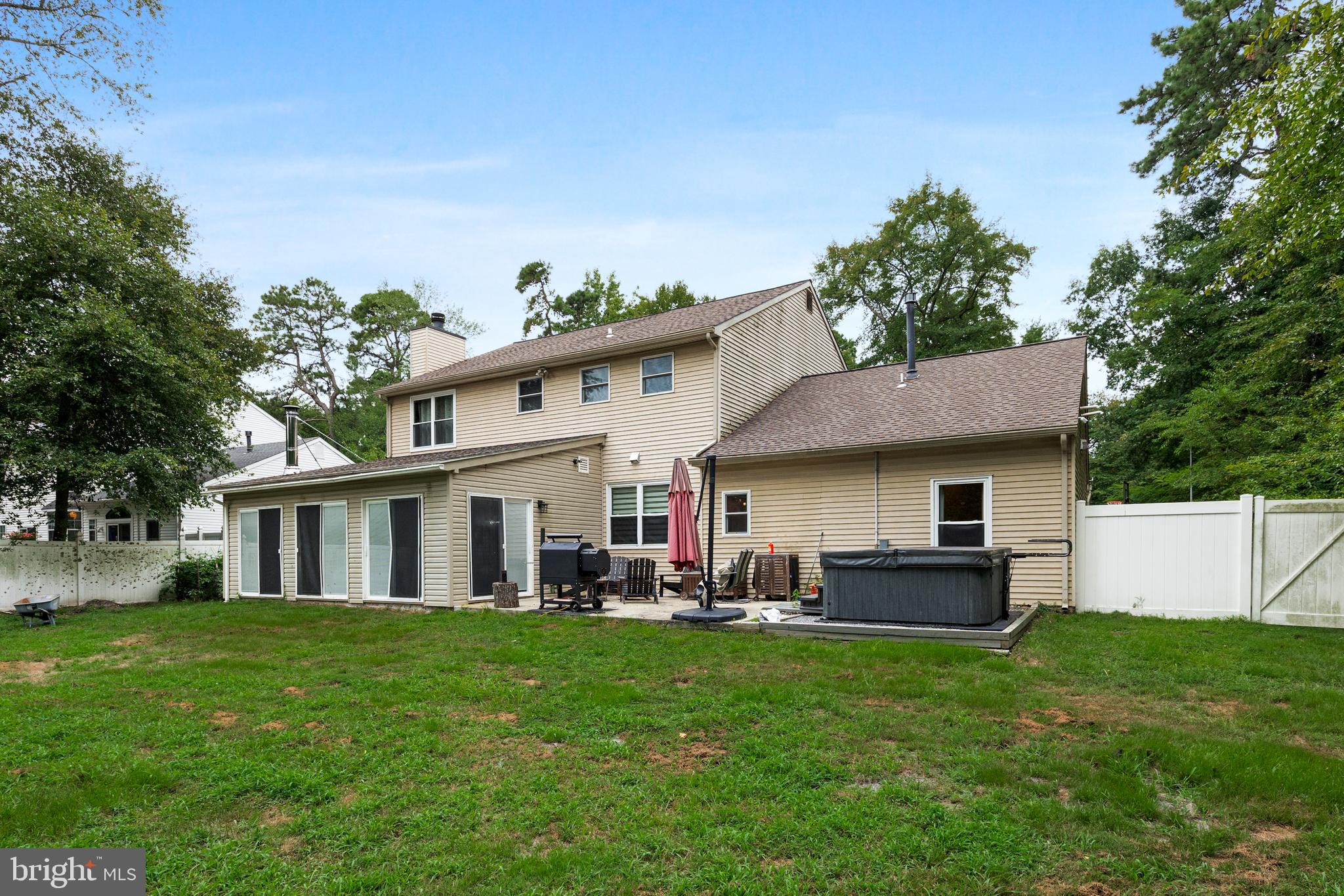 25 Coventry Circle W