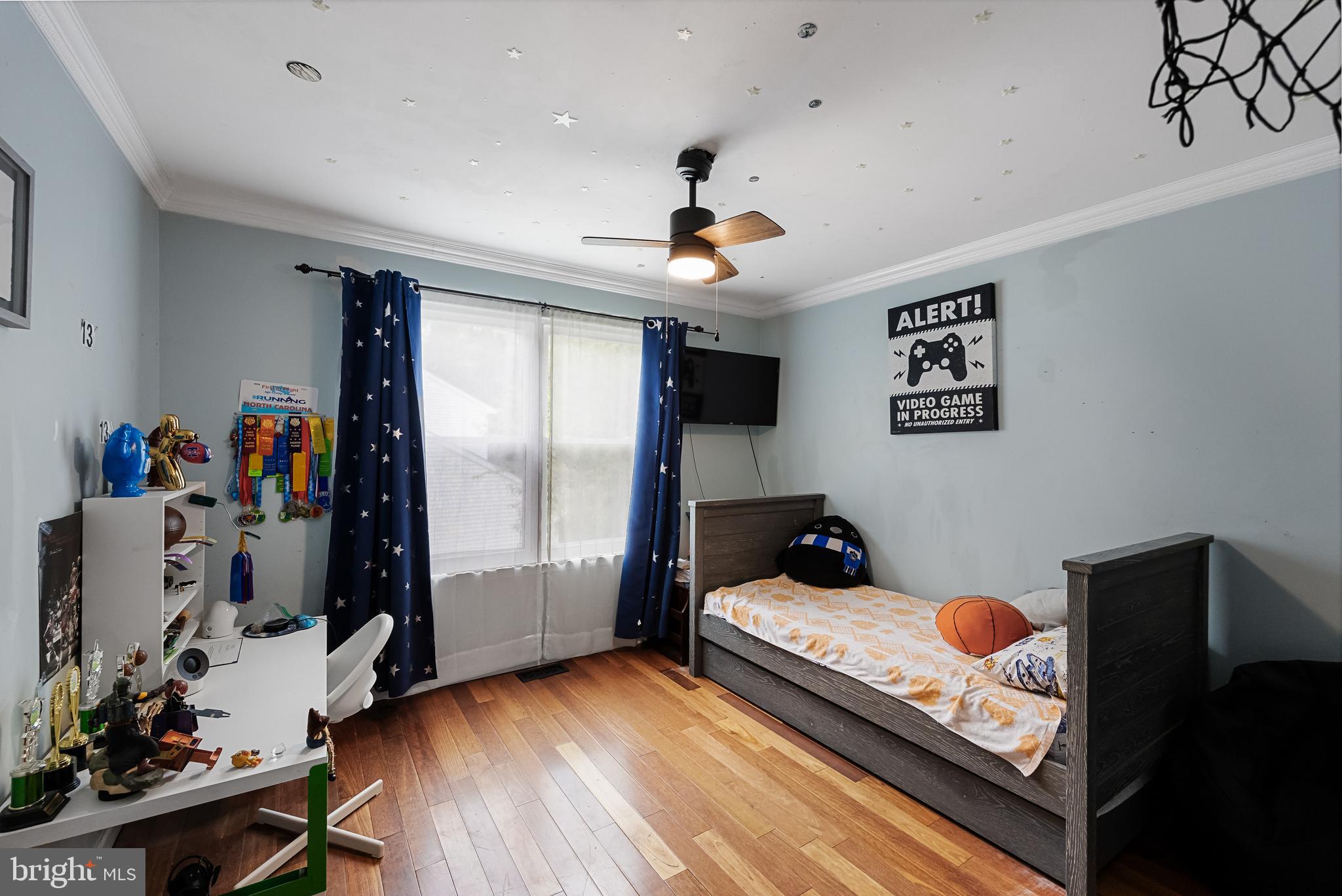 25 Coventry Circle W