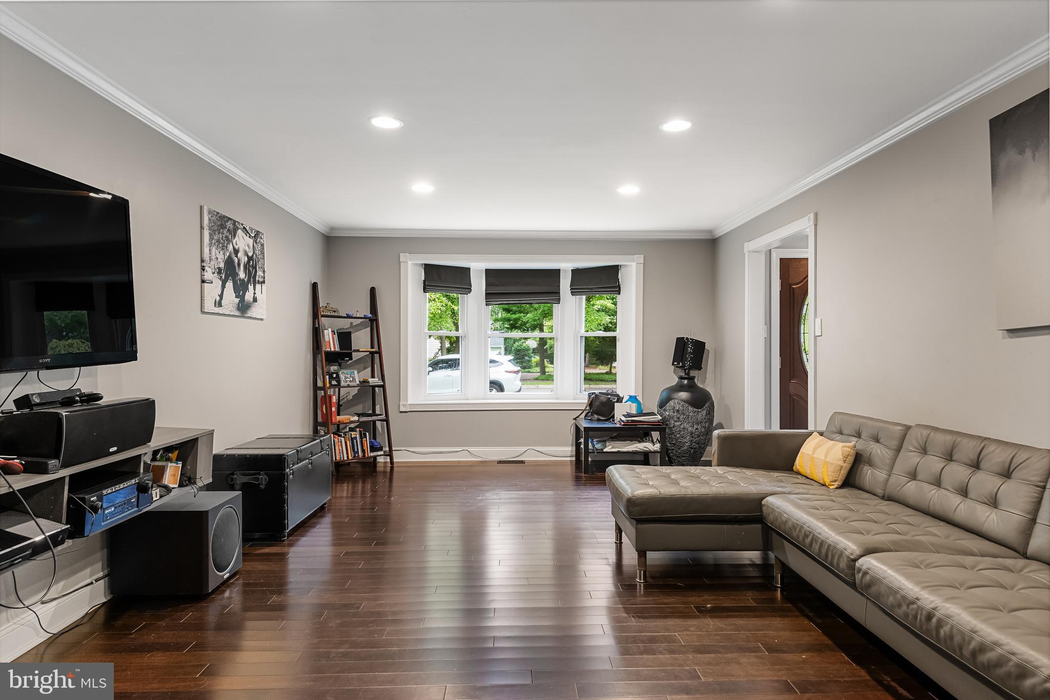 25 Coventry Circle W