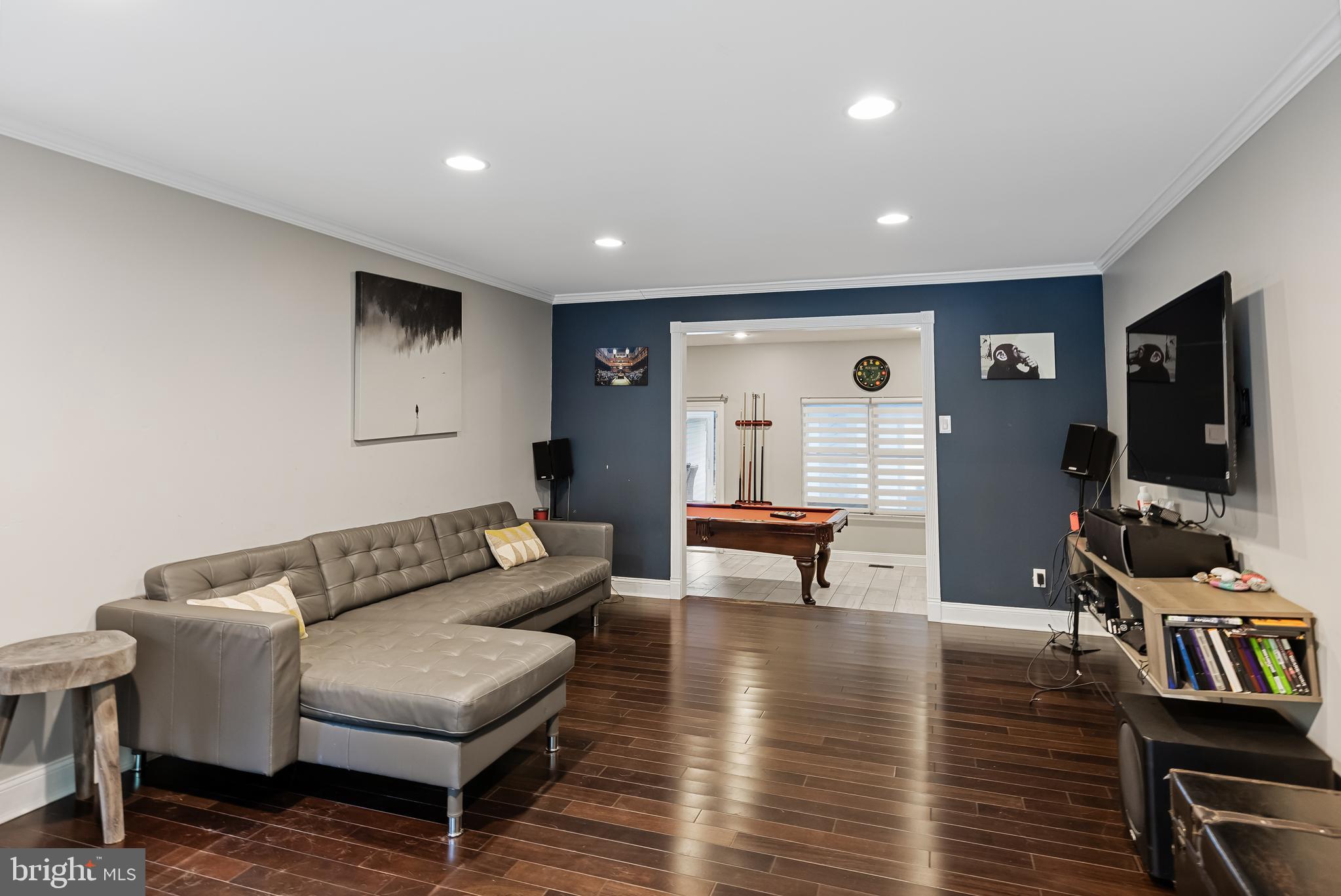 25 Coventry Circle W