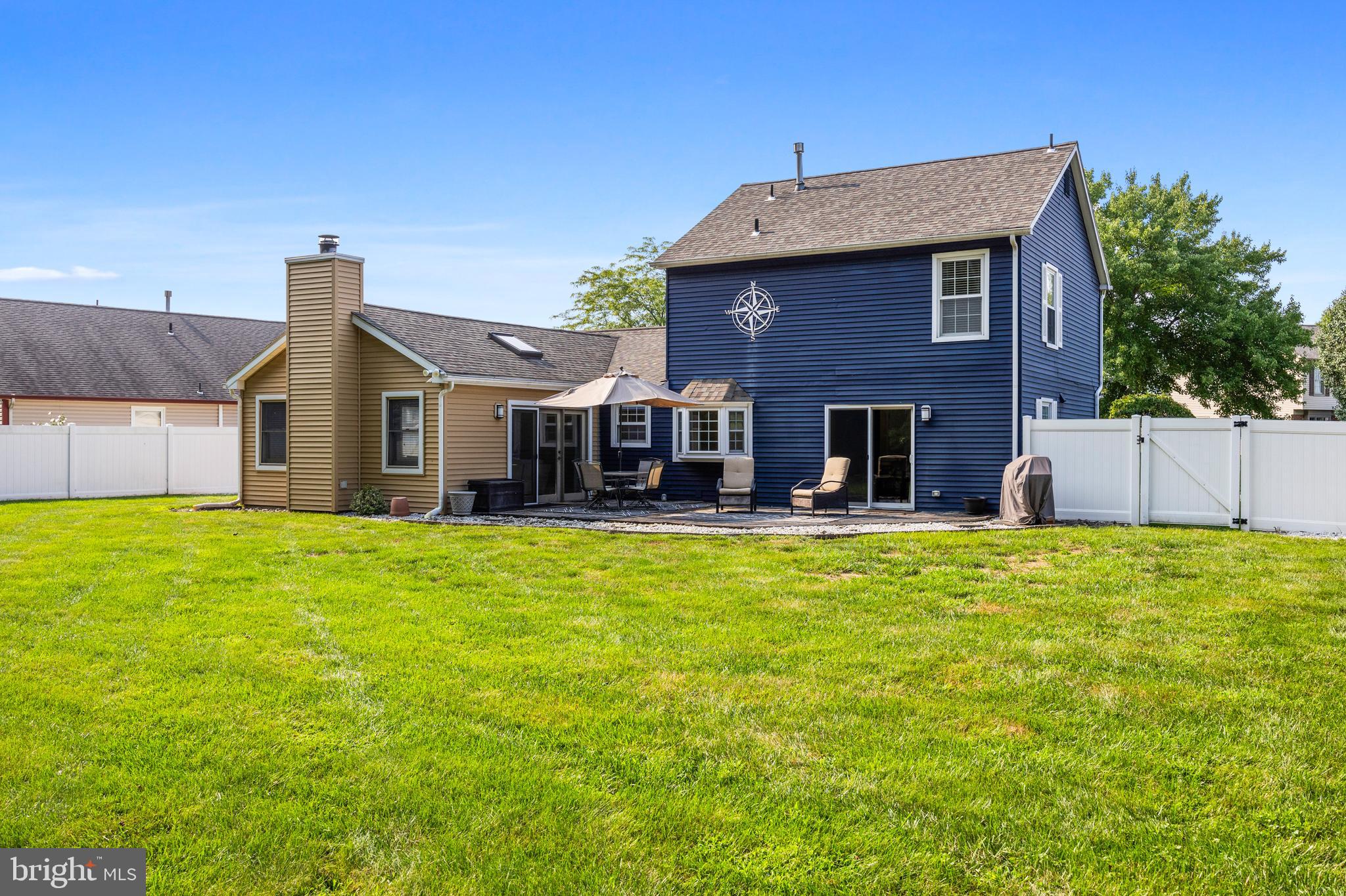 7 Carlton Ave