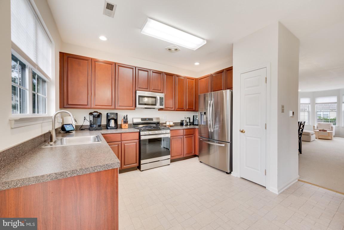 6303 RIVERFRONT DRIVE