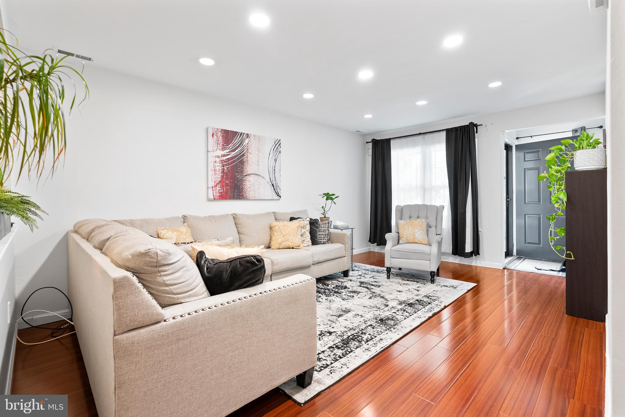 51 Knighton la