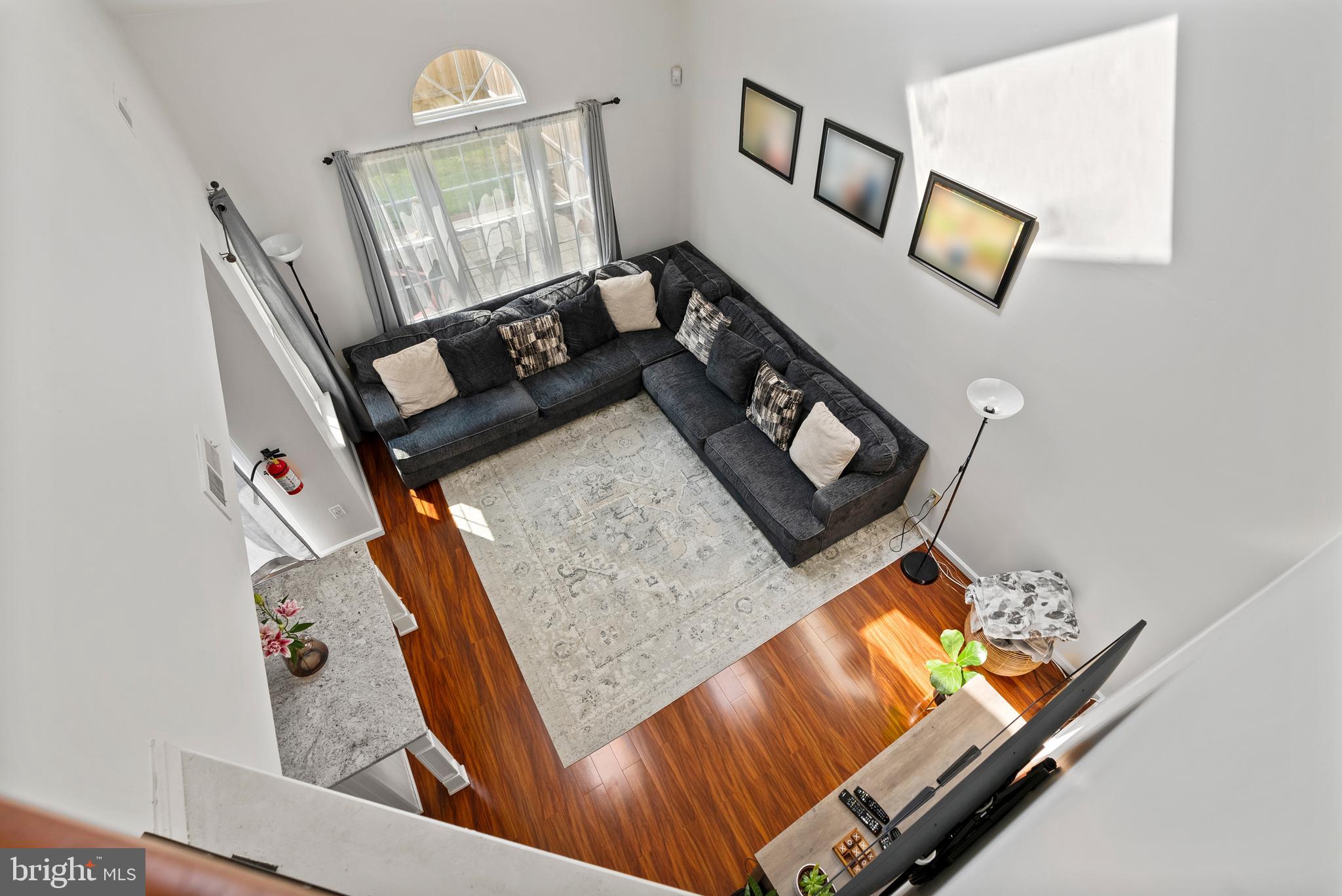 51 Knighton la