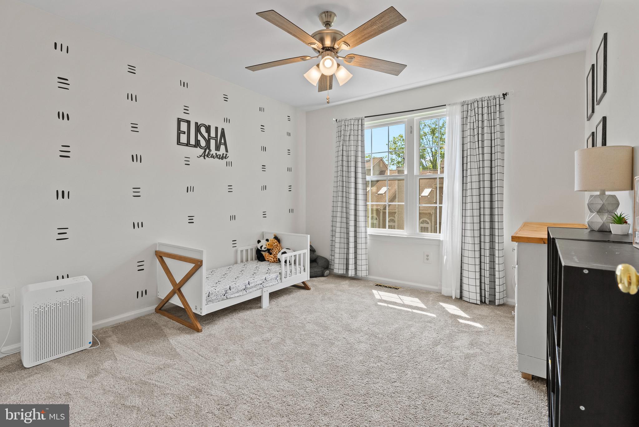 51 Knighton la