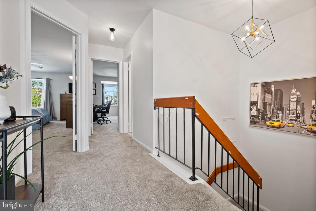 51 Knighton la