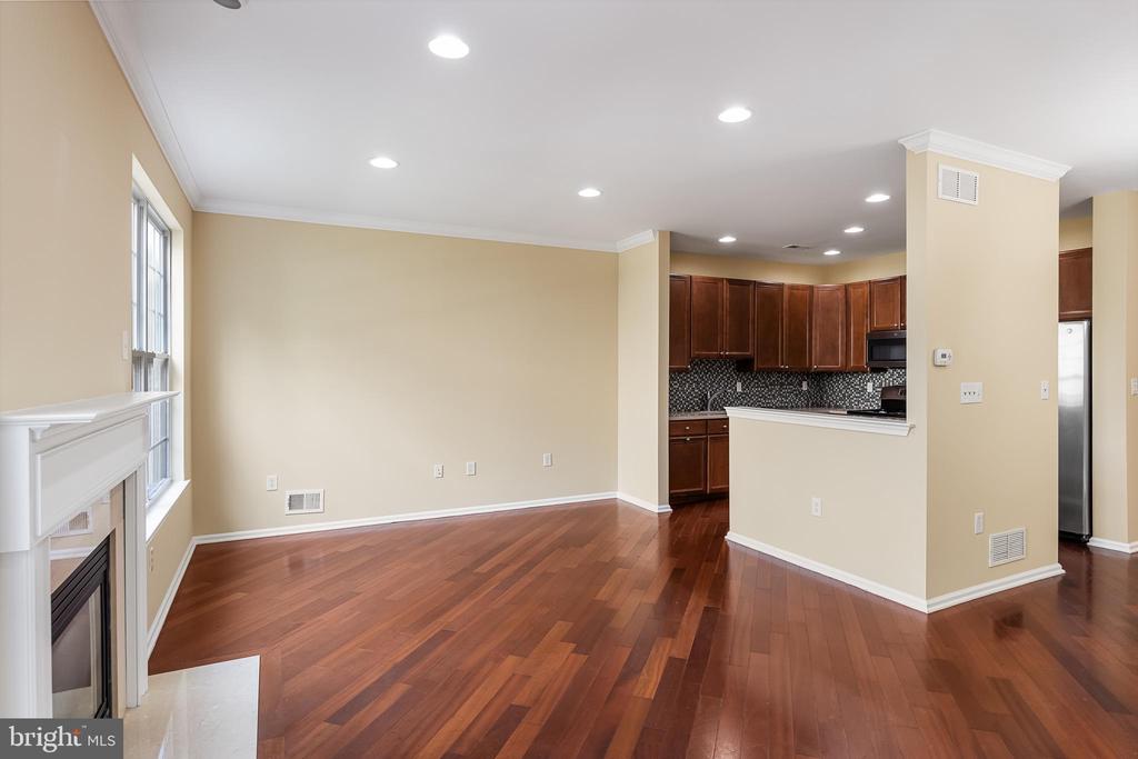 204 HELEN DRIVE