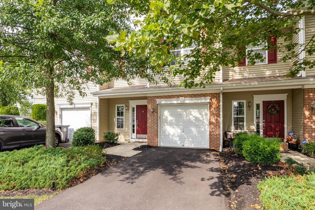 204 HELEN DRIVE