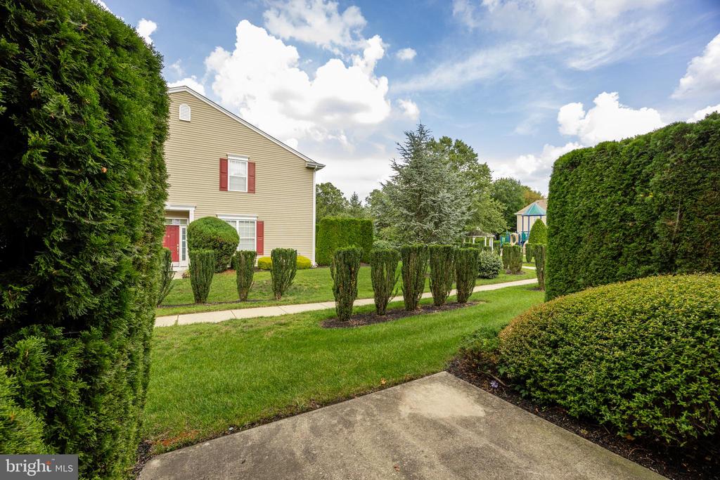 204 HELEN DRIVE