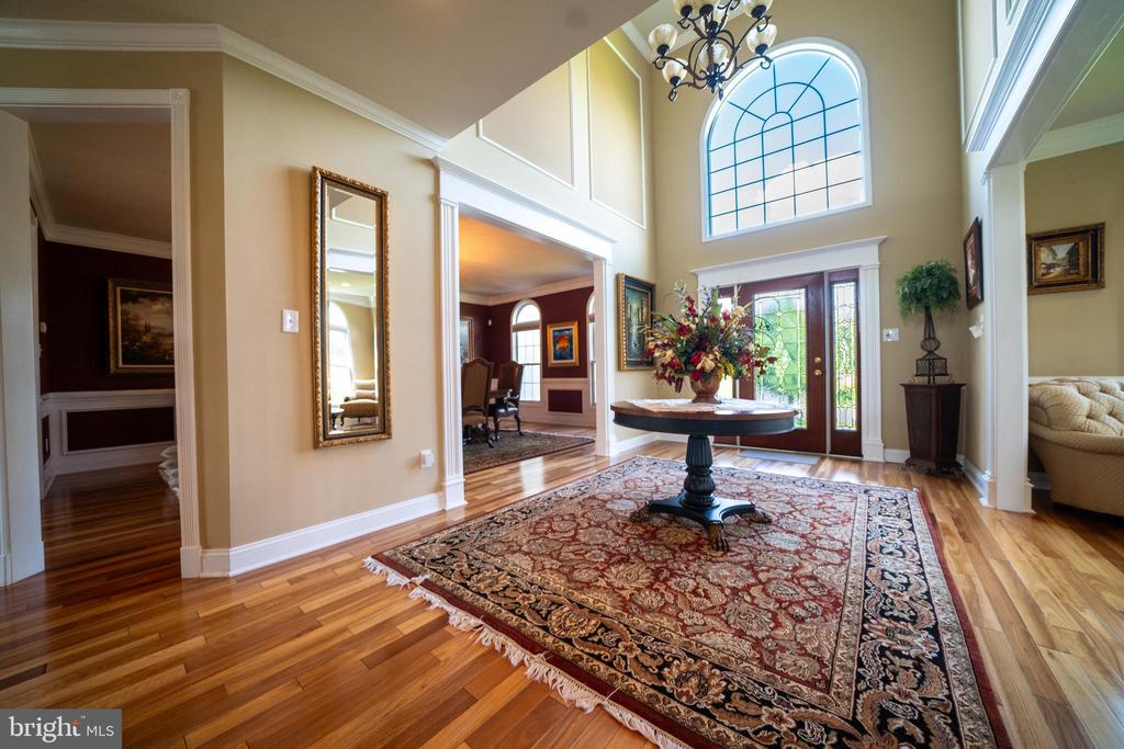 5 FOXTAIL COURT