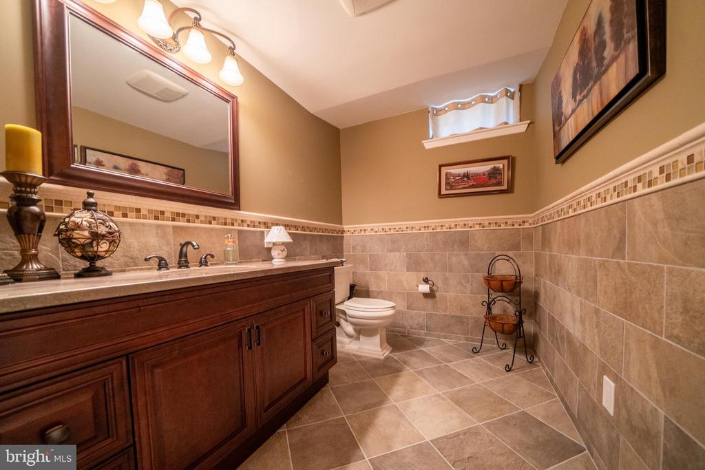 5 FOXTAIL COURT
