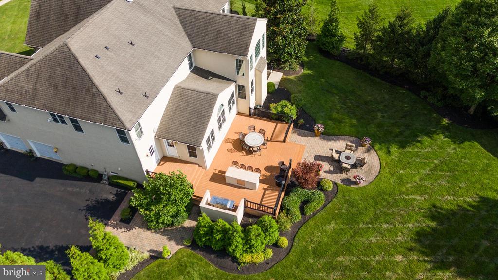 5 FOXTAIL COURT