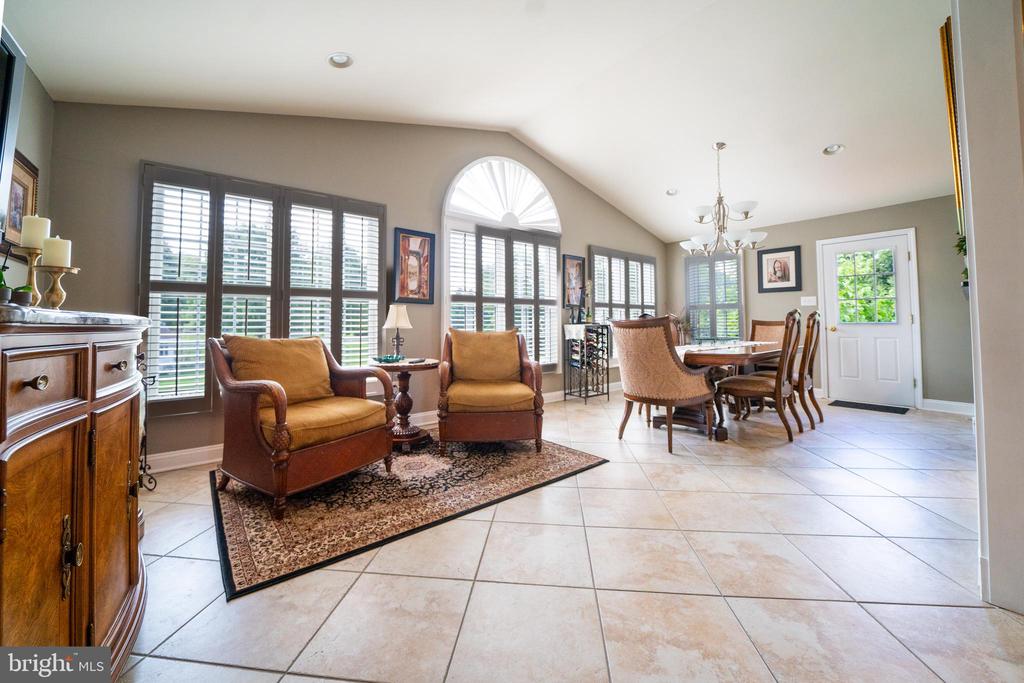 5 FOXTAIL COURT