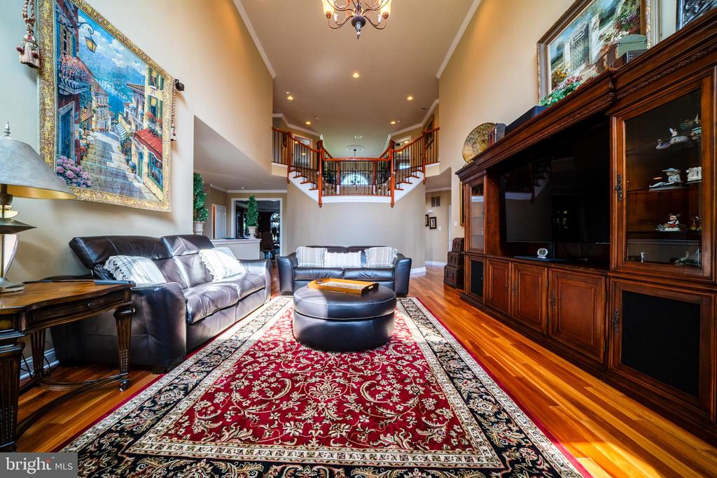 5 FOXTAIL COURT