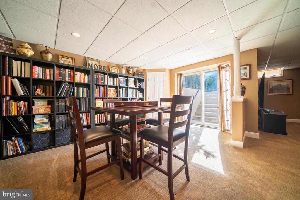 5 FOXTAIL COURT
