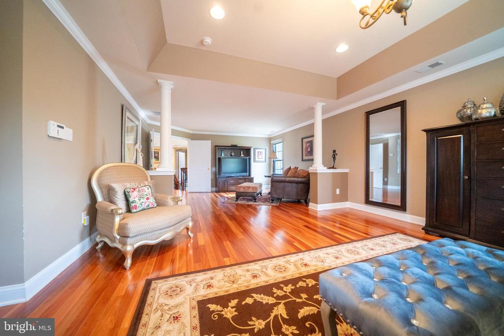 5 FOXTAIL COURT