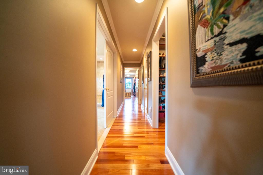 5 FOXTAIL COURT