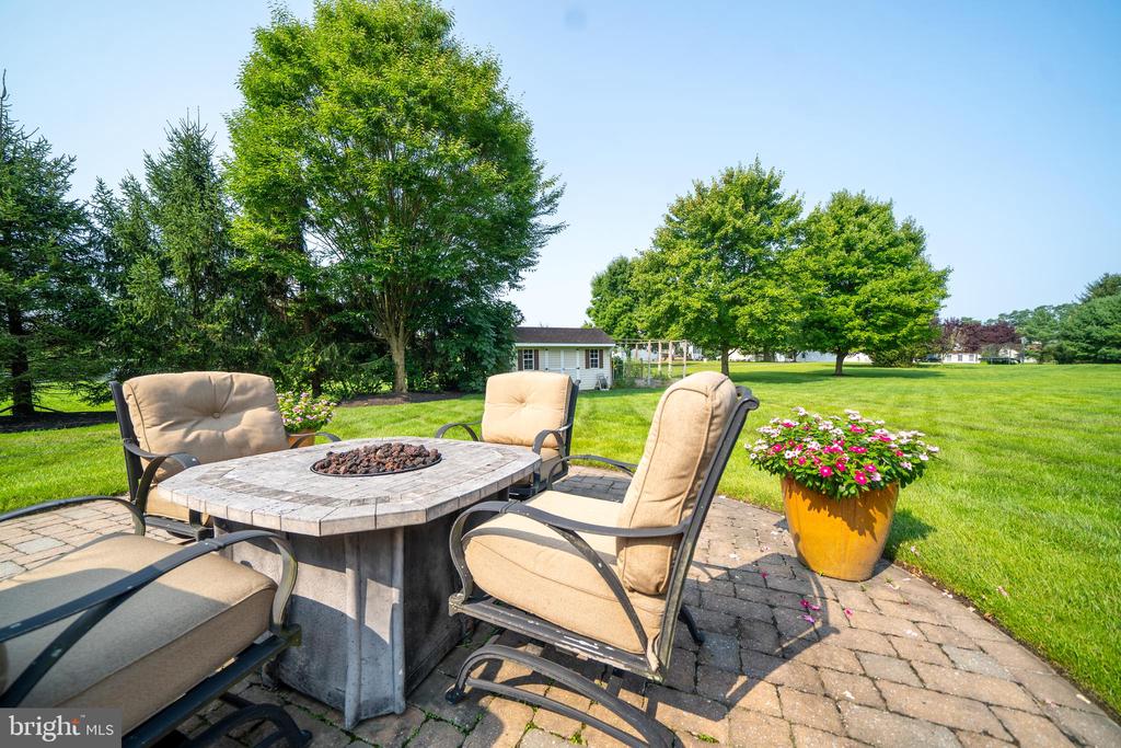 5 FOXTAIL COURT