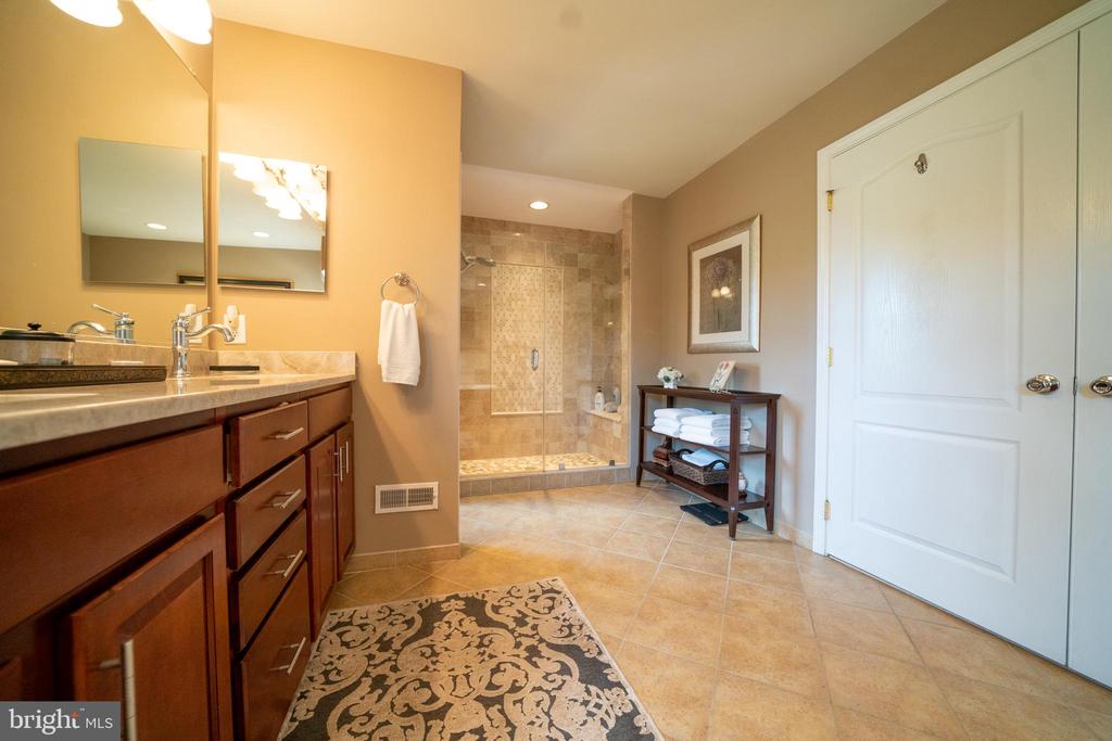 5 FOXTAIL COURT