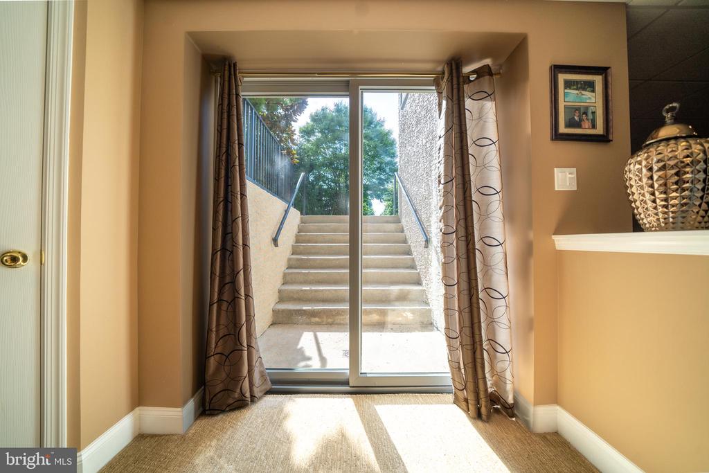 5 FOXTAIL COURT