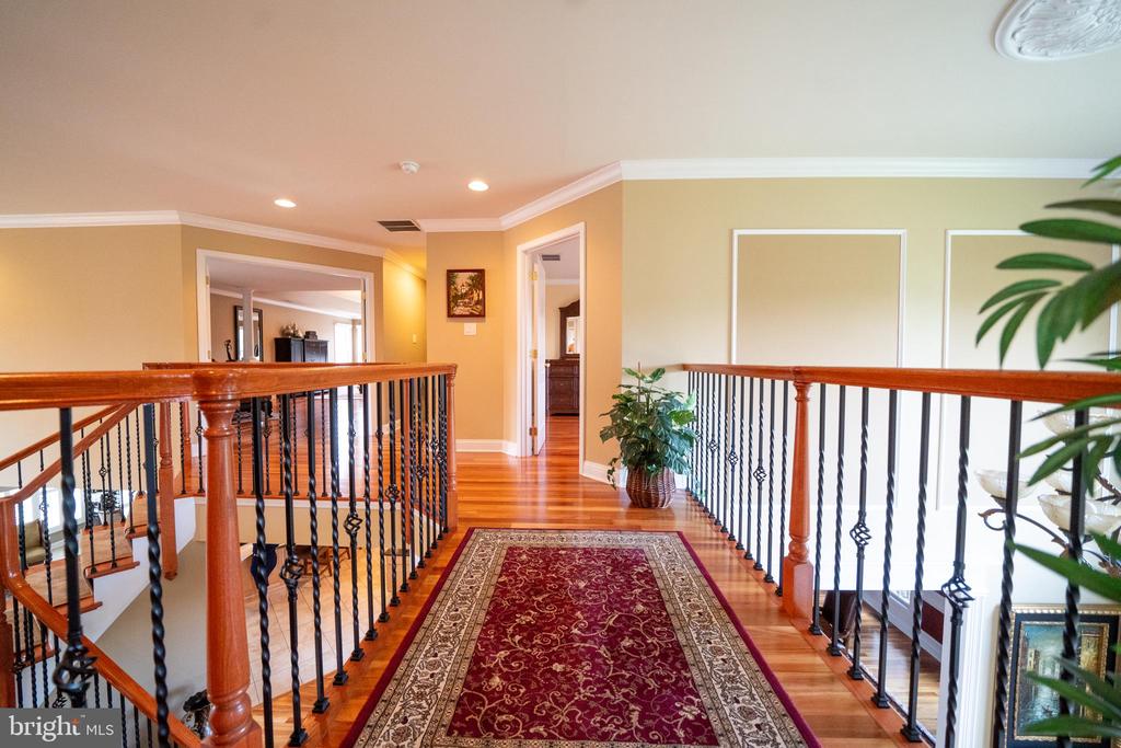 5 FOXTAIL COURT