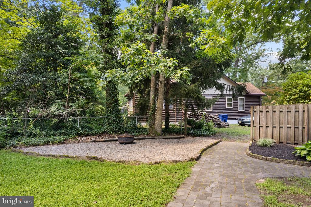 16 EVERGREEN ROAD