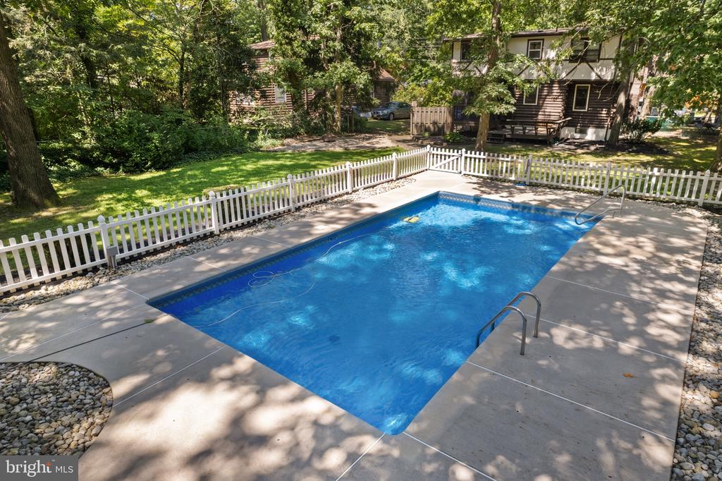 16 EVERGREEN ROAD