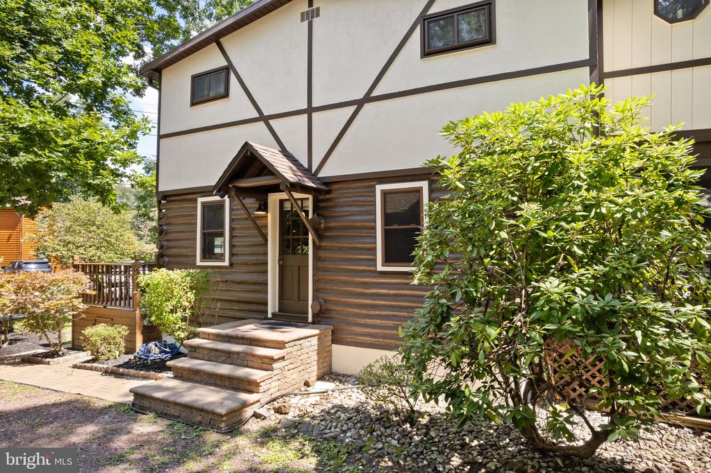 16 EVERGREEN ROAD