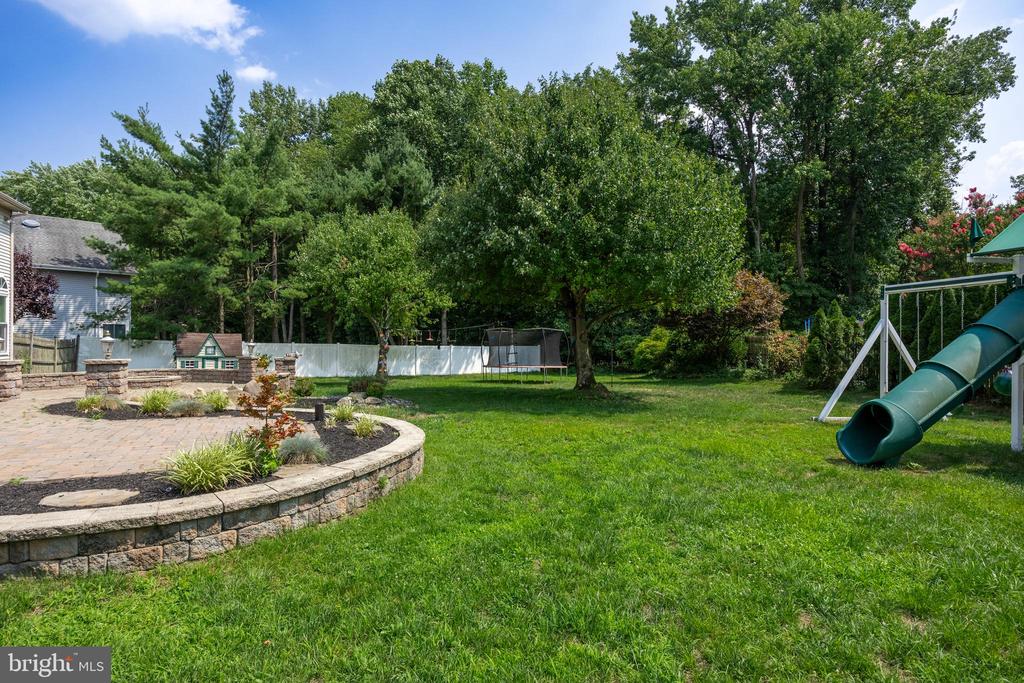 75 Michaelson Dr