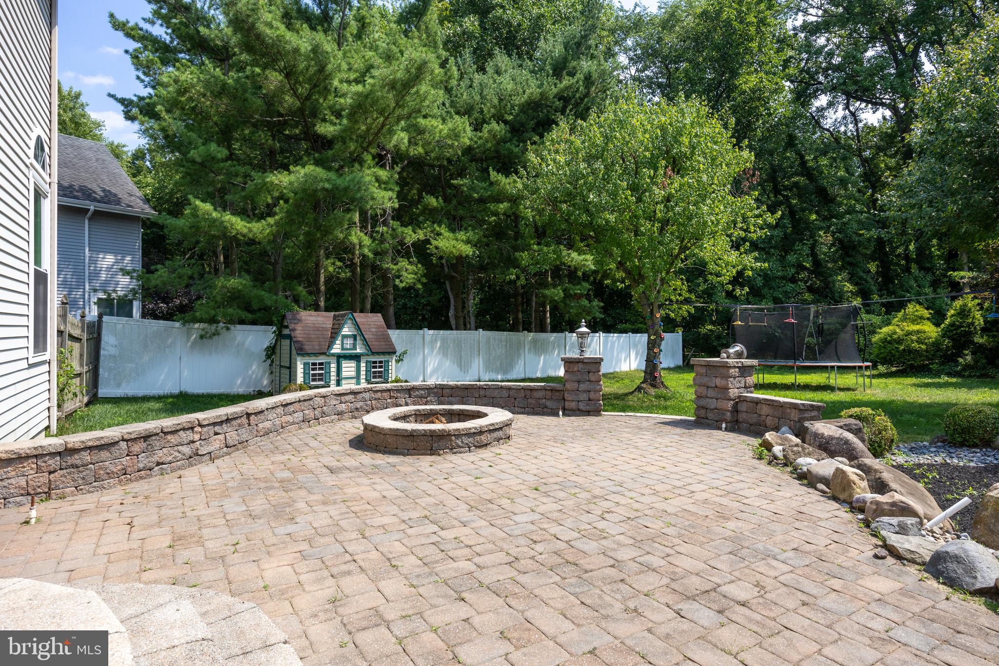 75 Michaelson Dr
