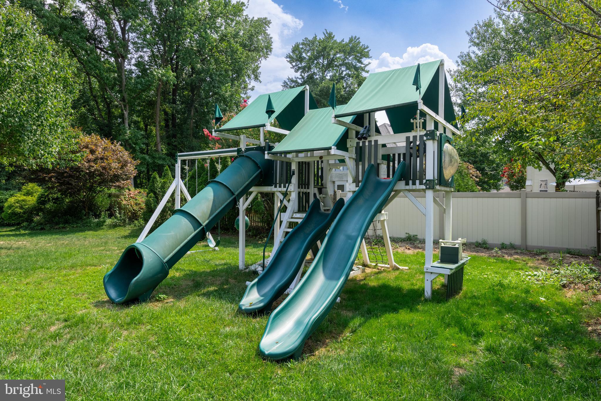 75 Michaelson Dr