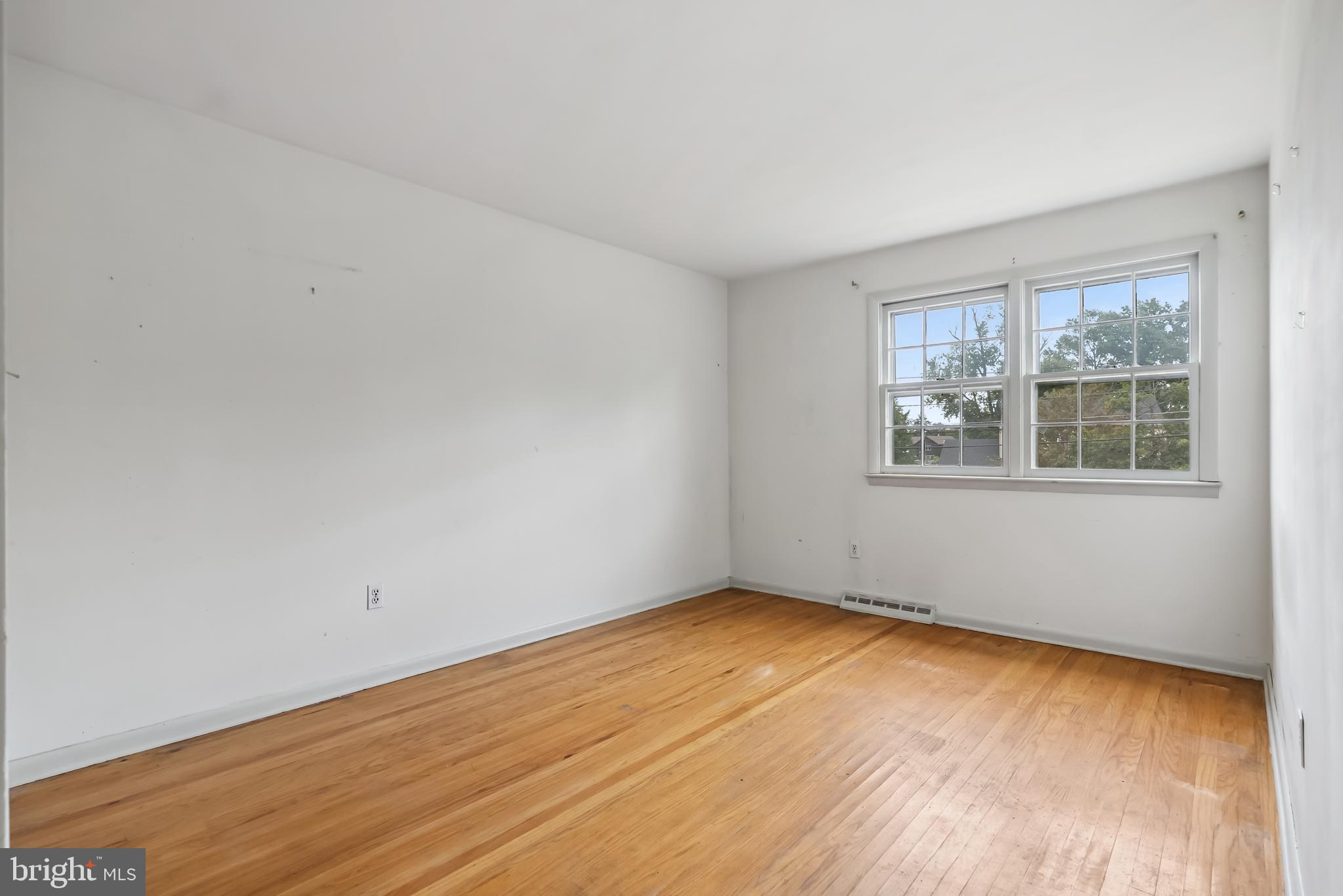 43 Oak Ave