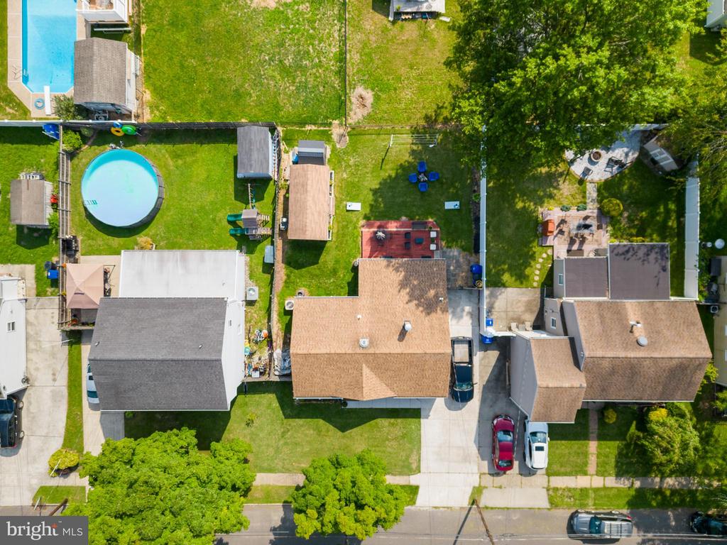 11 GAINOR AVENUE