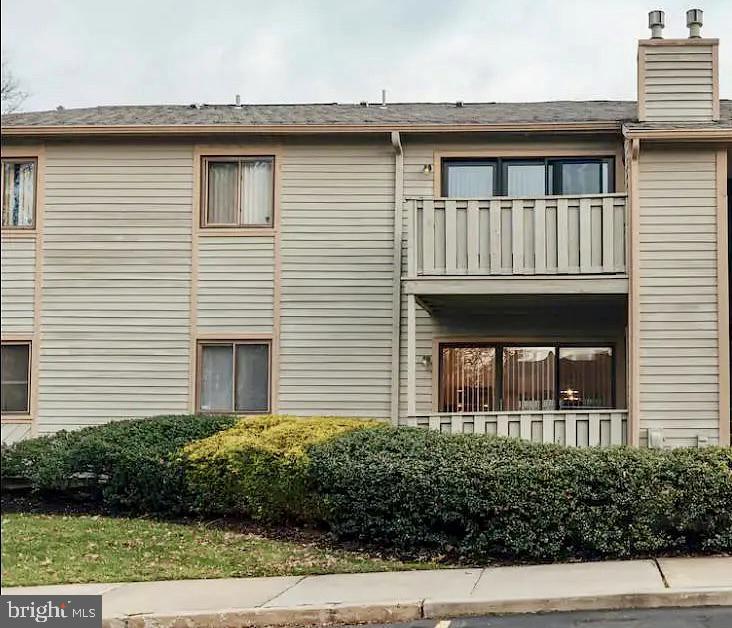 905 WOODHOLLOW DRIVE