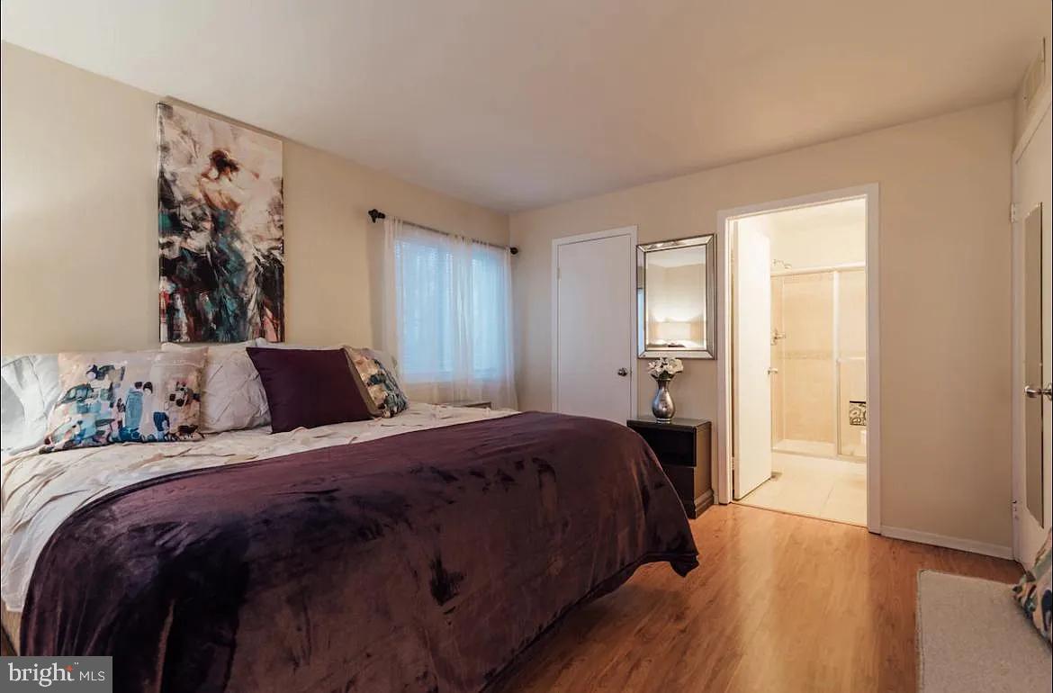 905 WOODHOLLOW DRIVE