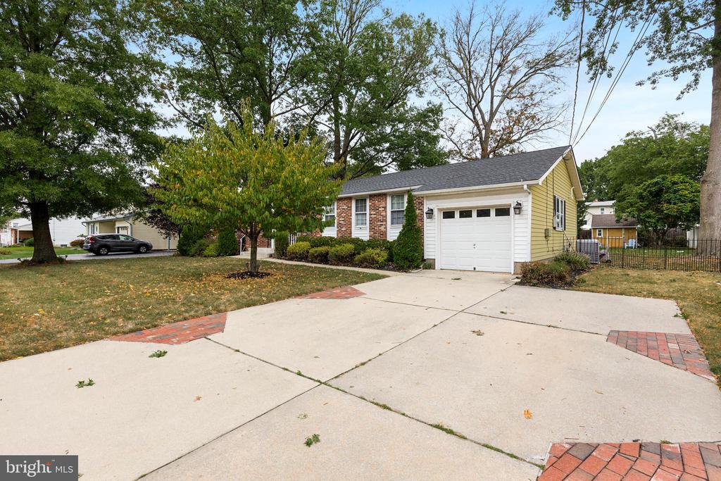 327 Elm Ave