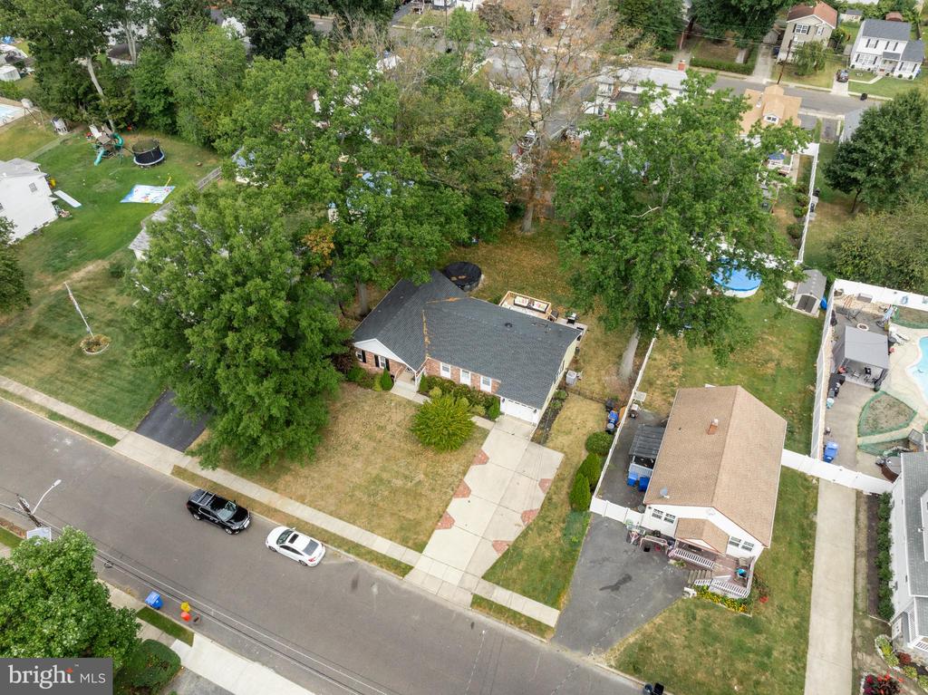 327 Elm Ave