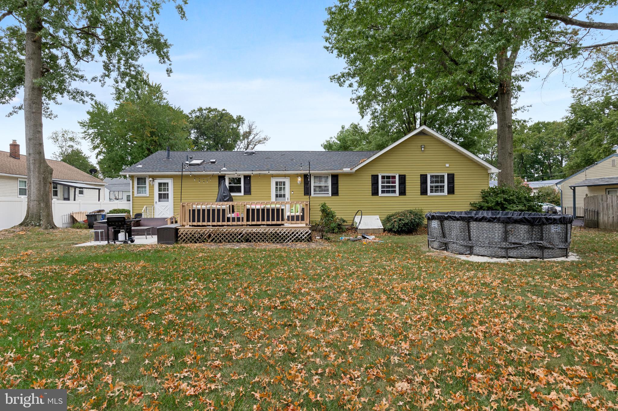 327 Elm Ave