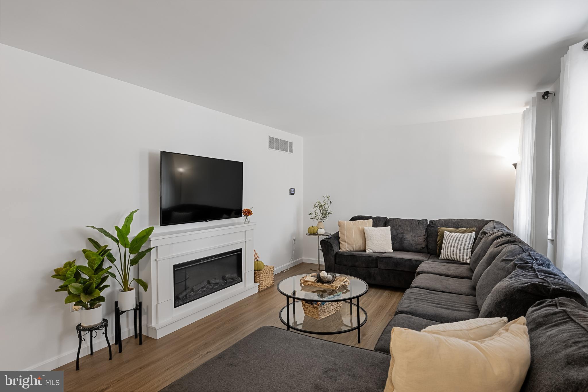 327 Elm Ave