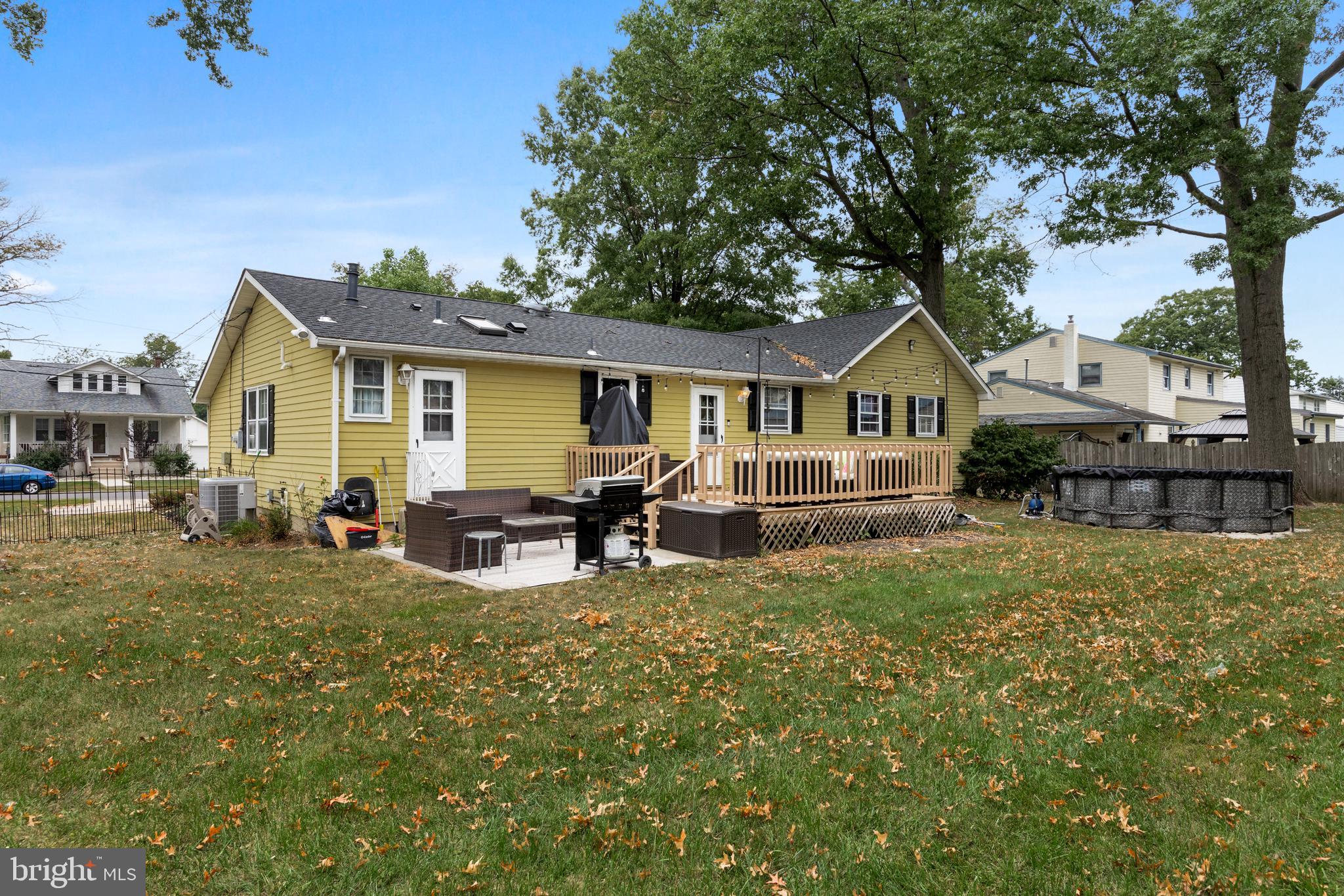327 Elm Ave