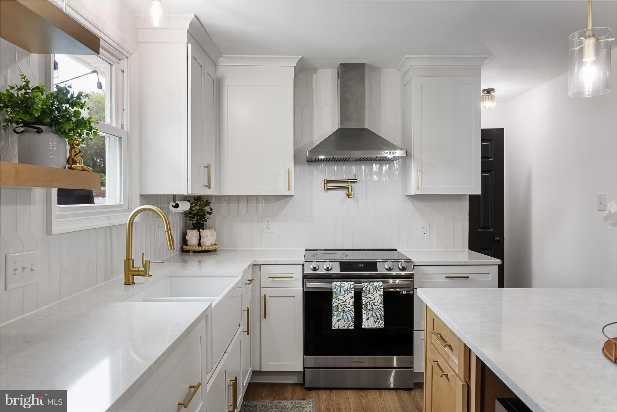 327 Elm Ave