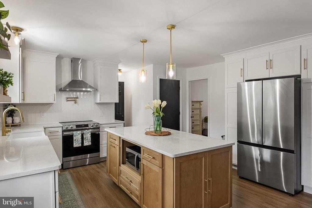327 Elm Ave